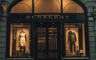 Buttoning up Burberry: directors' share purchases
