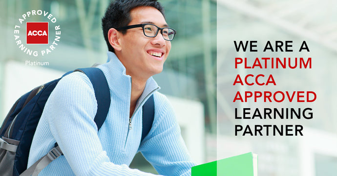 Smiling student with backpack beside the ACCA Platinum Approved Learning Partner badge, promoting ExP’s free 7-day preview of ACCA, CMA and DipIFR online courses.